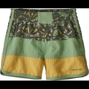 Patagonia board shorts size 4T